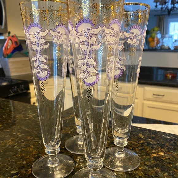 RESERVED 3 wine glasses and 4 flute glasses - Picture 2 of 2